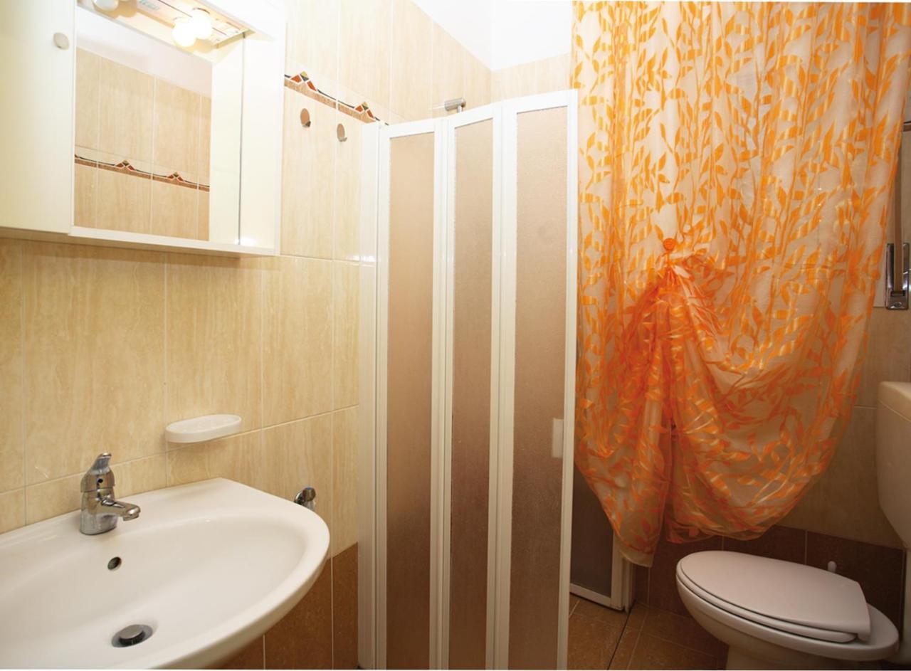 Pia Del Faro Apartment Bibione Bagian luar foto